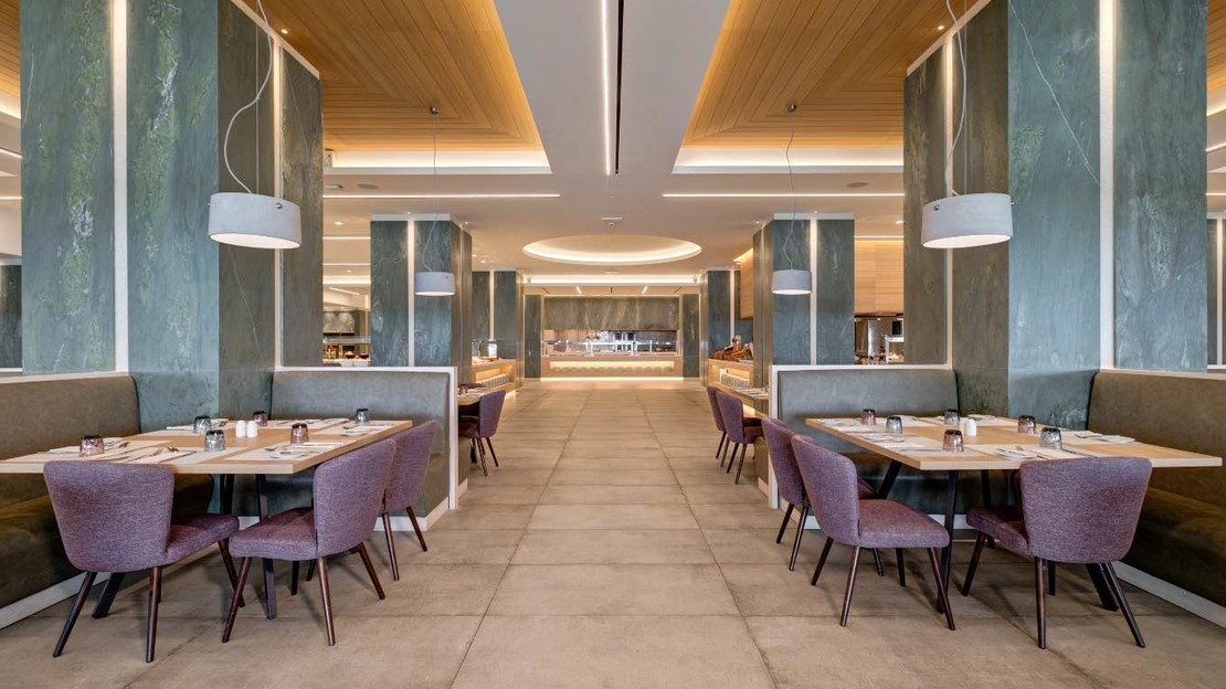 Amada Colossos Resort